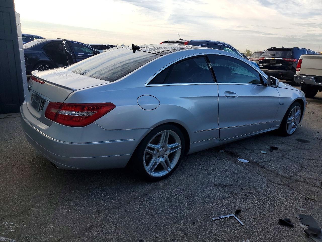 2012 MERCEDES-BENZ E-Class