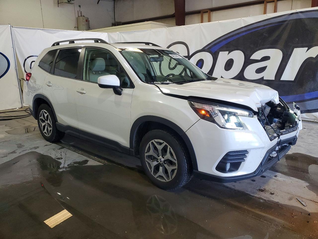 2023 SUBARU FORESTER