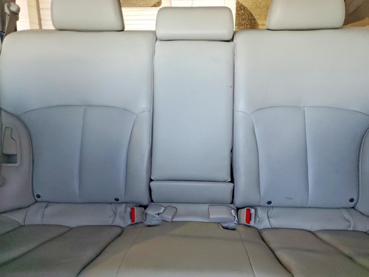 2013 SUBARU Outback