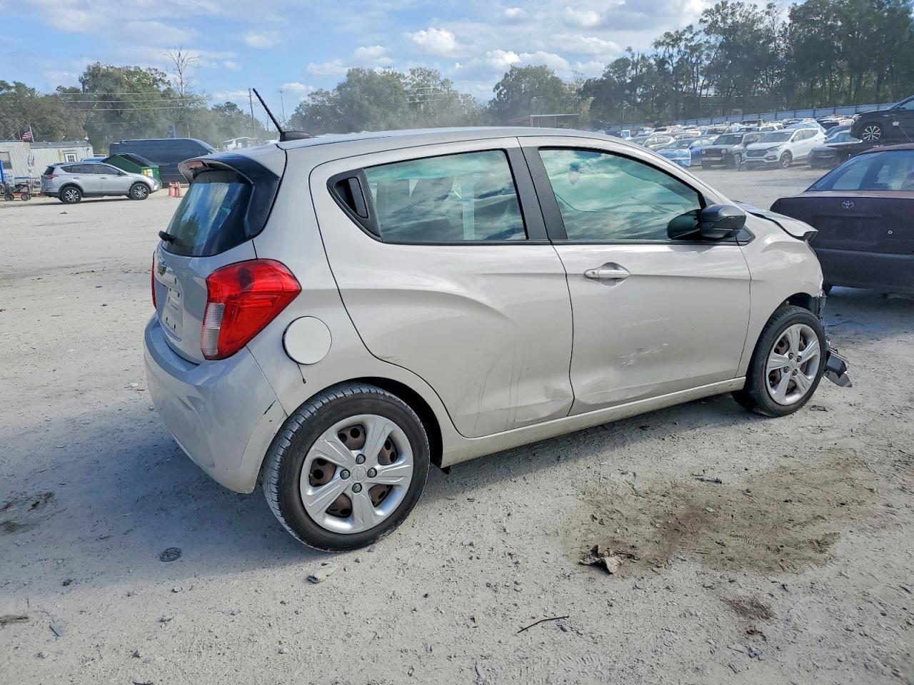 2019 CHEVROLET Spark