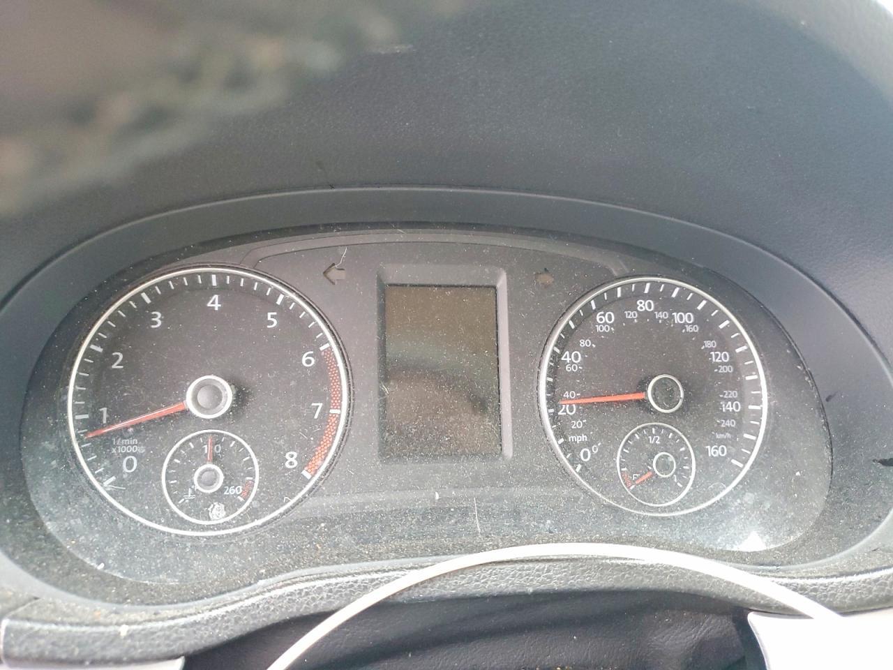 2012 VOLKSWAGEN Passat