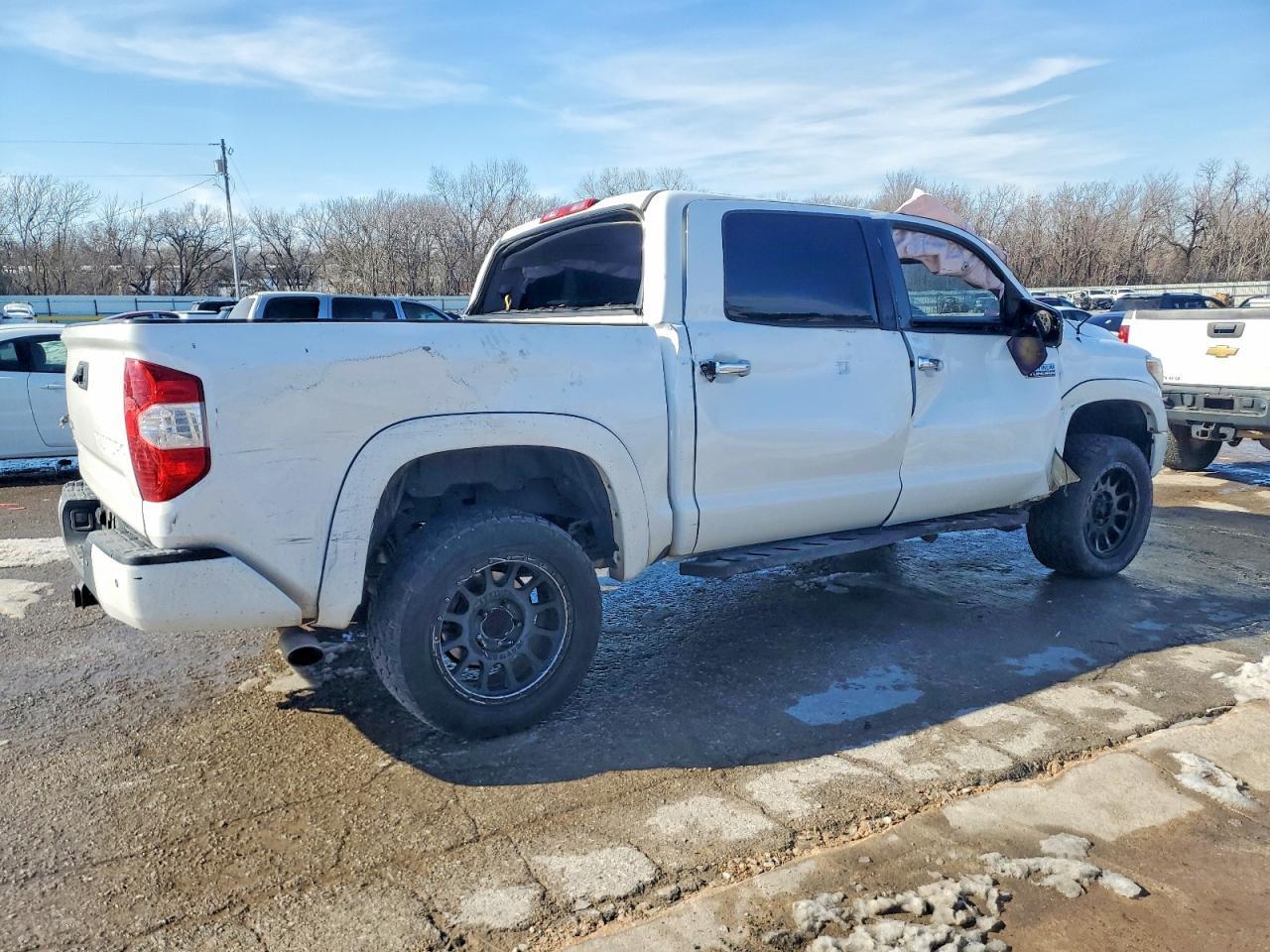 2016 TOYOTA TUNDRA