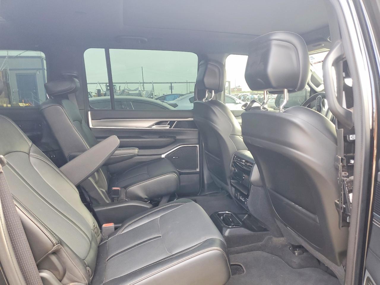 2024 JEEP Wagoneer