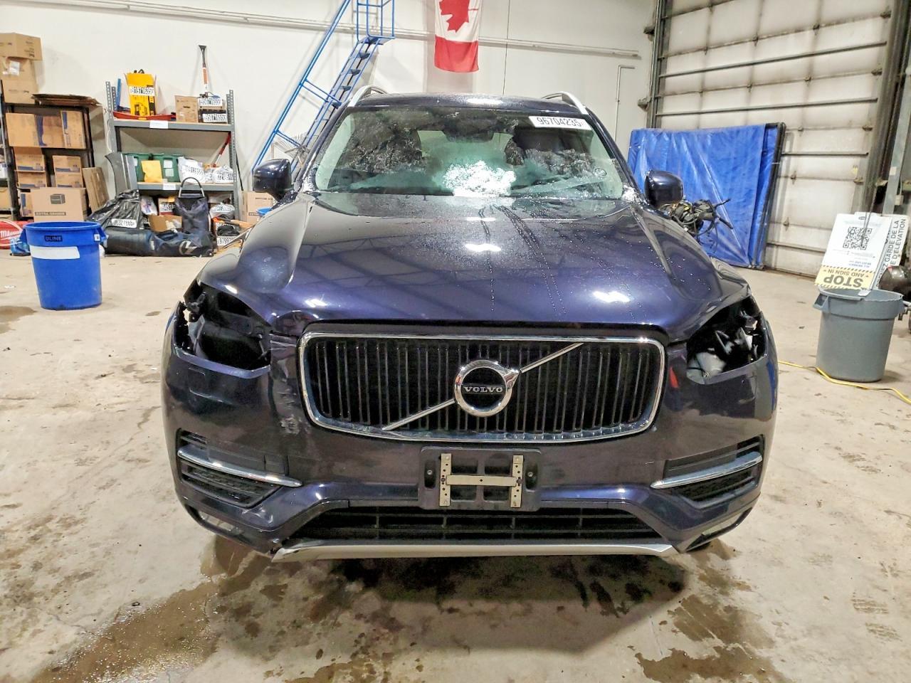 2017 VOLVO XC90