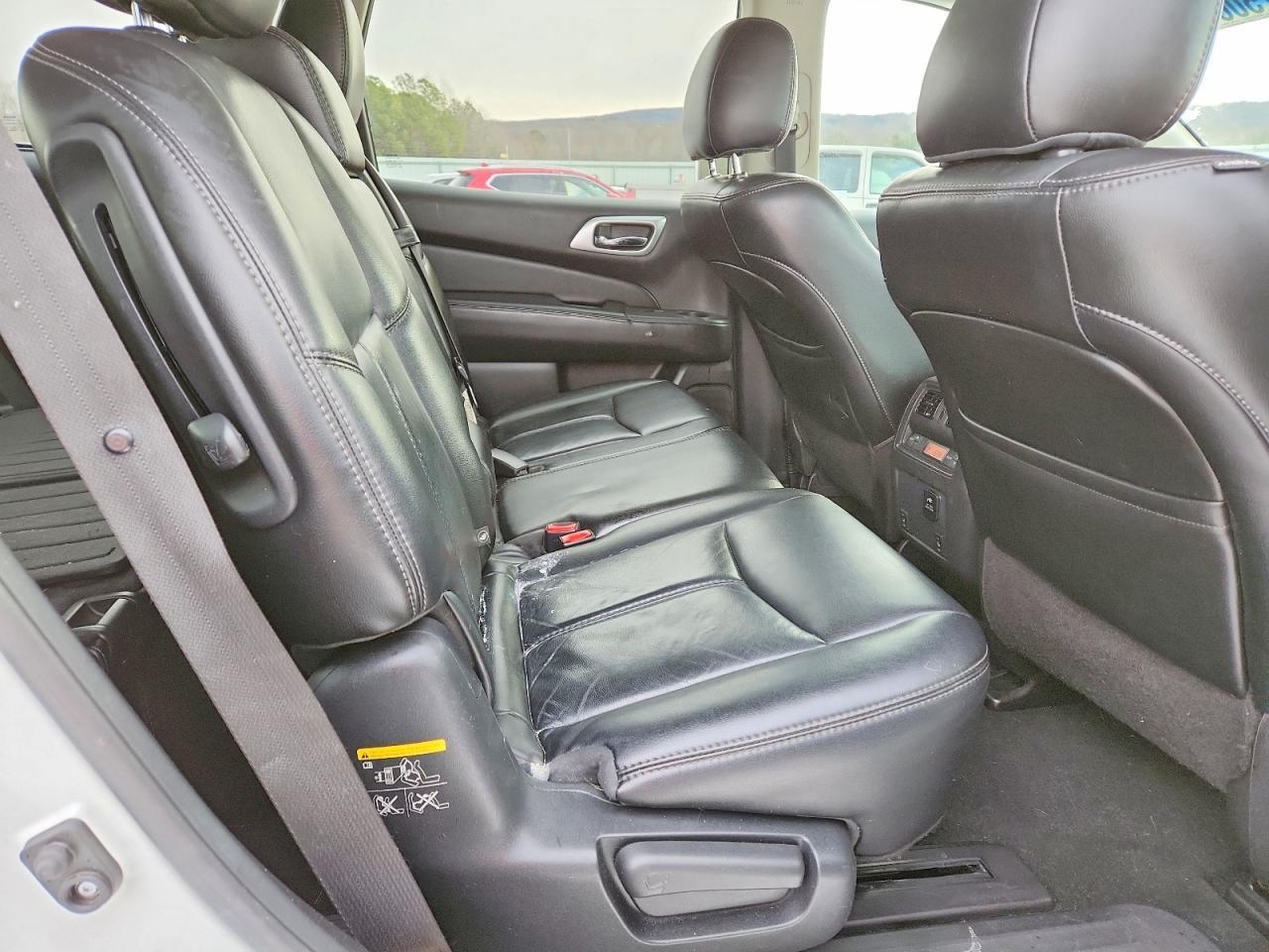 2015 NISSAN PATHFINDER