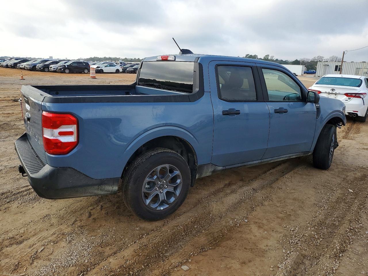 2025 FORD Maverick