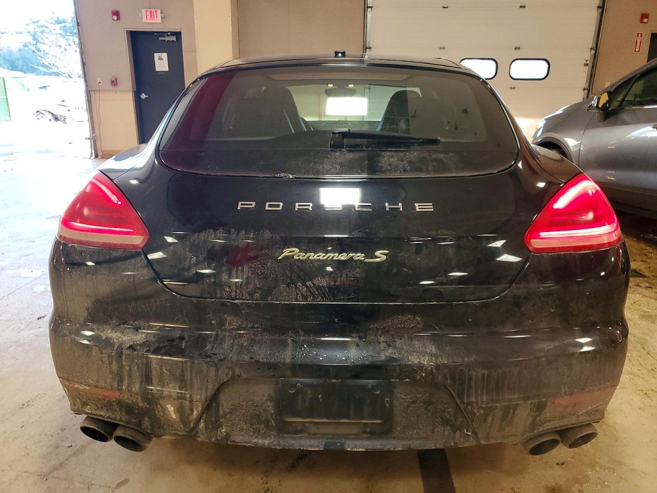 2015 PORSCHE Panamera
