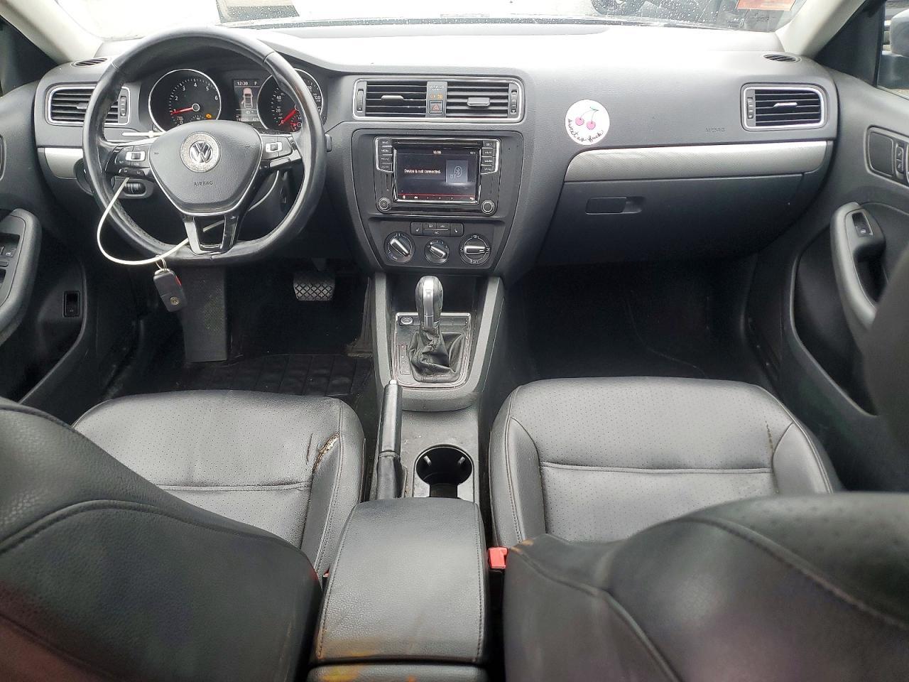2017 VOLKSWAGEN JETTA
