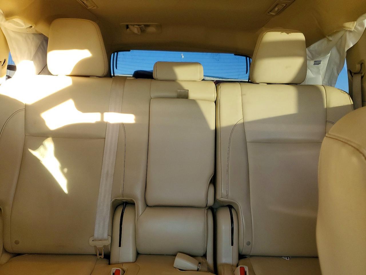 2015 TOYOTA HIGHLANDER