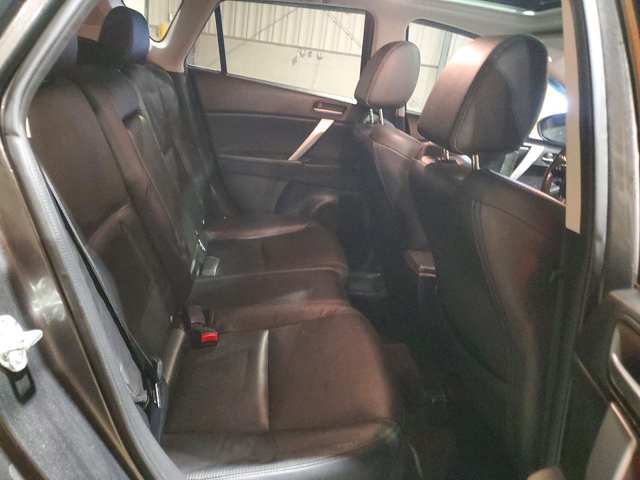2013 MAZDA 3