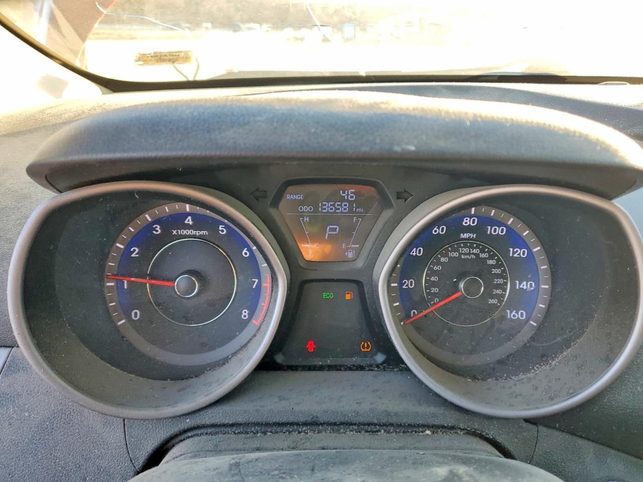 2012 HYUNDAI ELANTRA