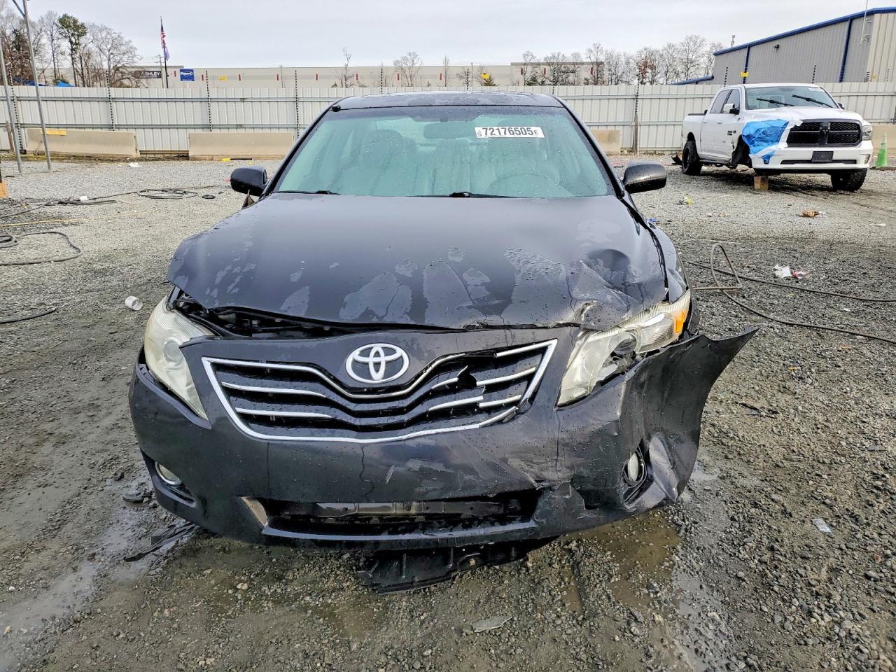 2010 TOYOTA CAMRY