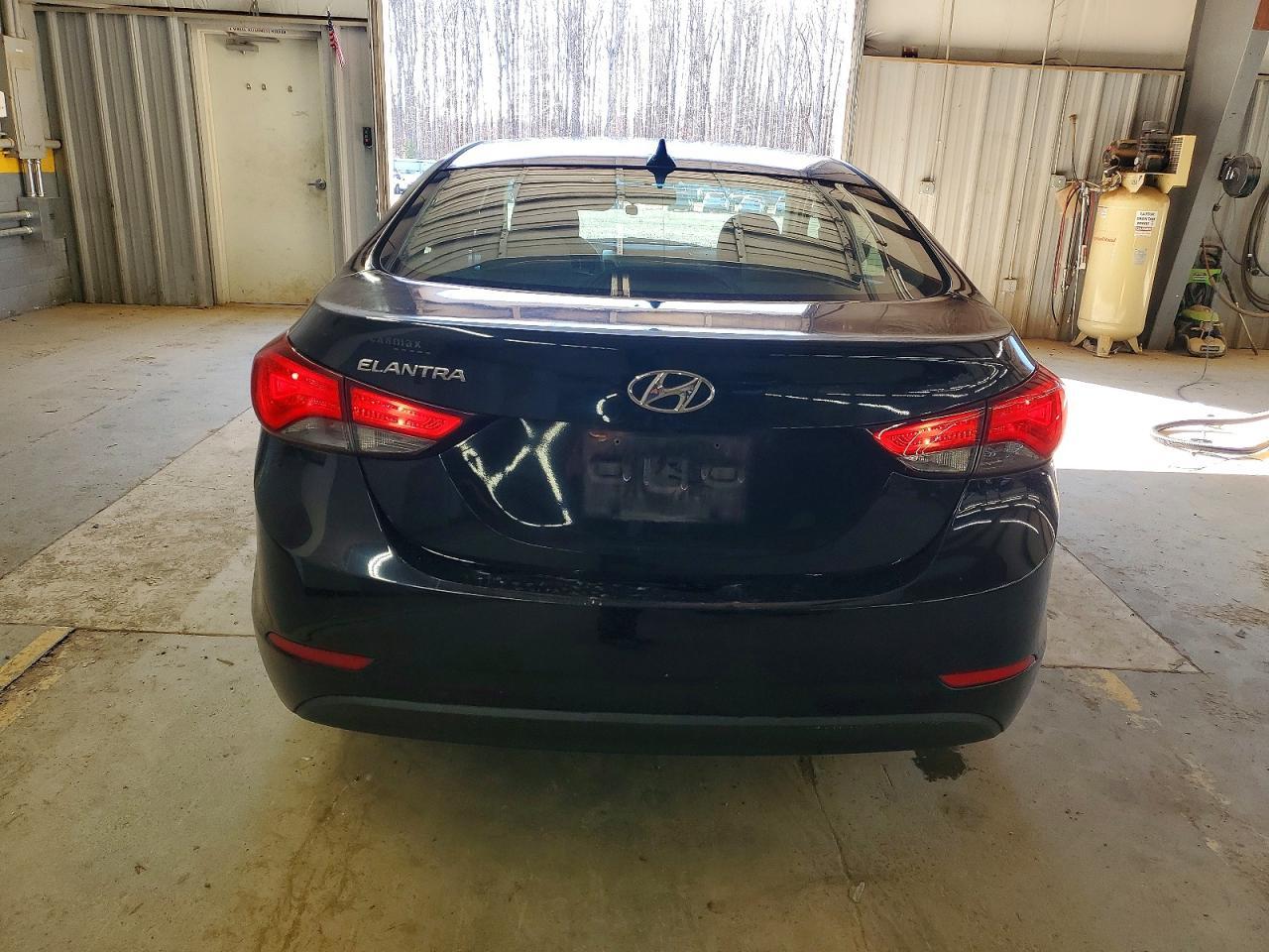 2016 HYUNDAI ELANTRA