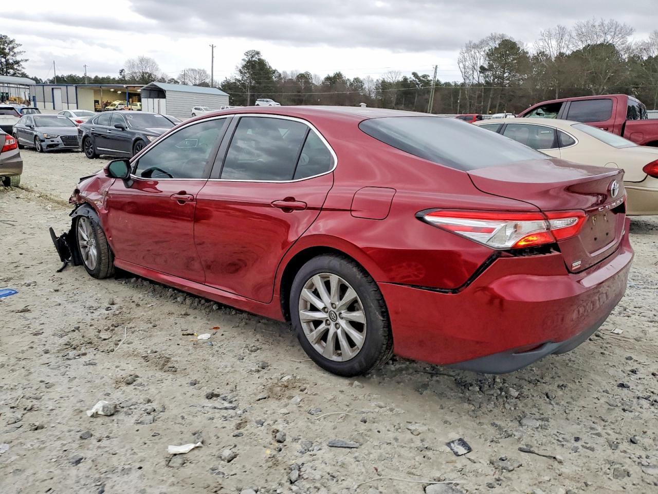 2018 TOYOTA CAMRY