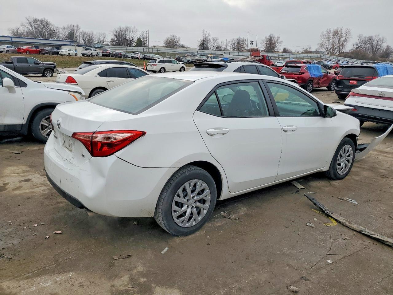 2018 TOYOTA COROLLA
