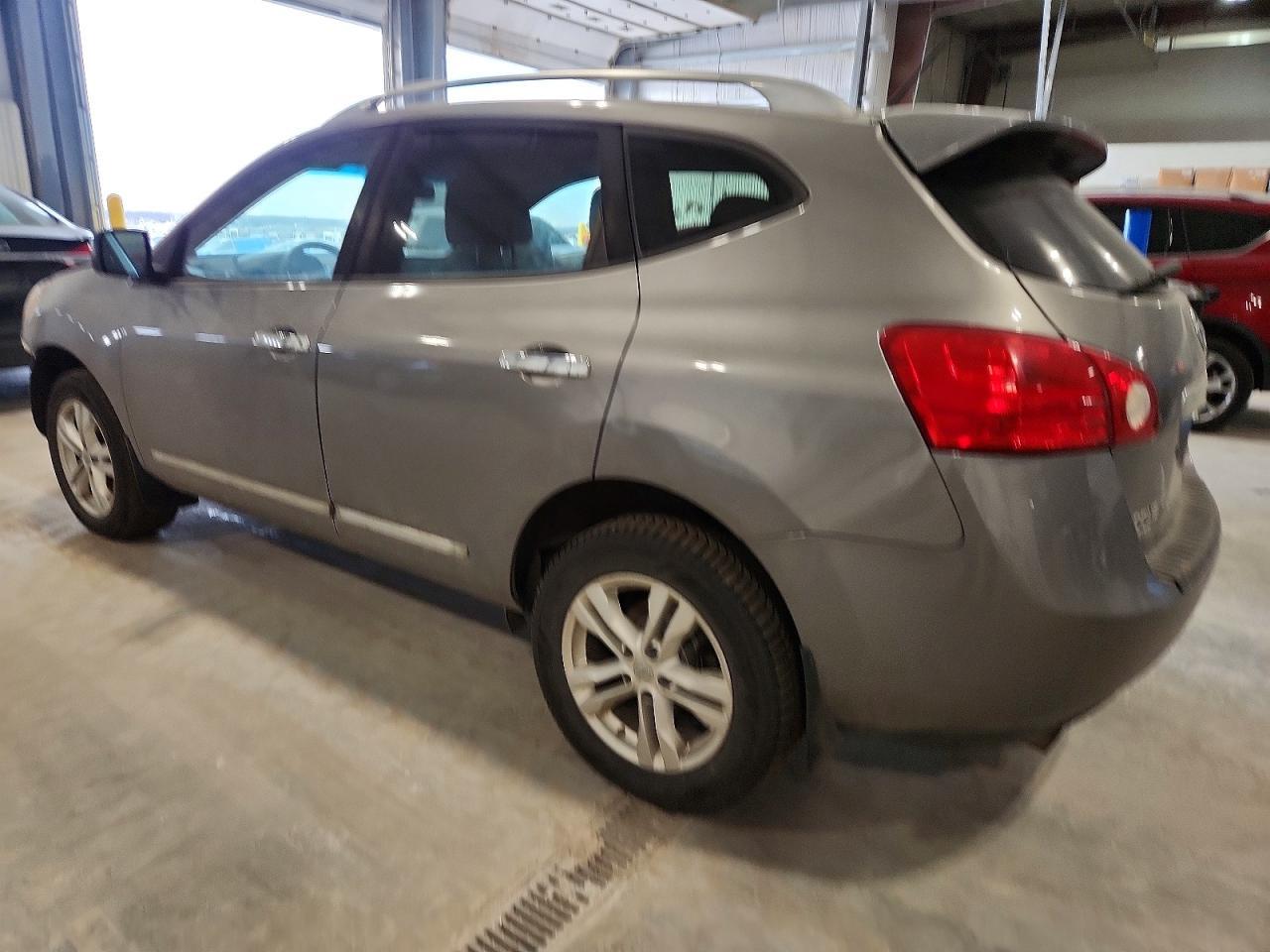 2015 NISSAN ROGUE