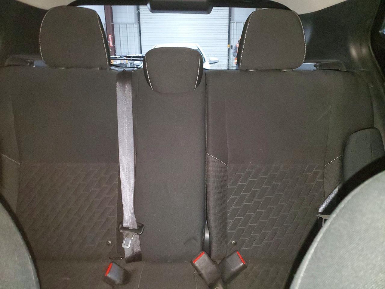 2021 NISSAN KICKS