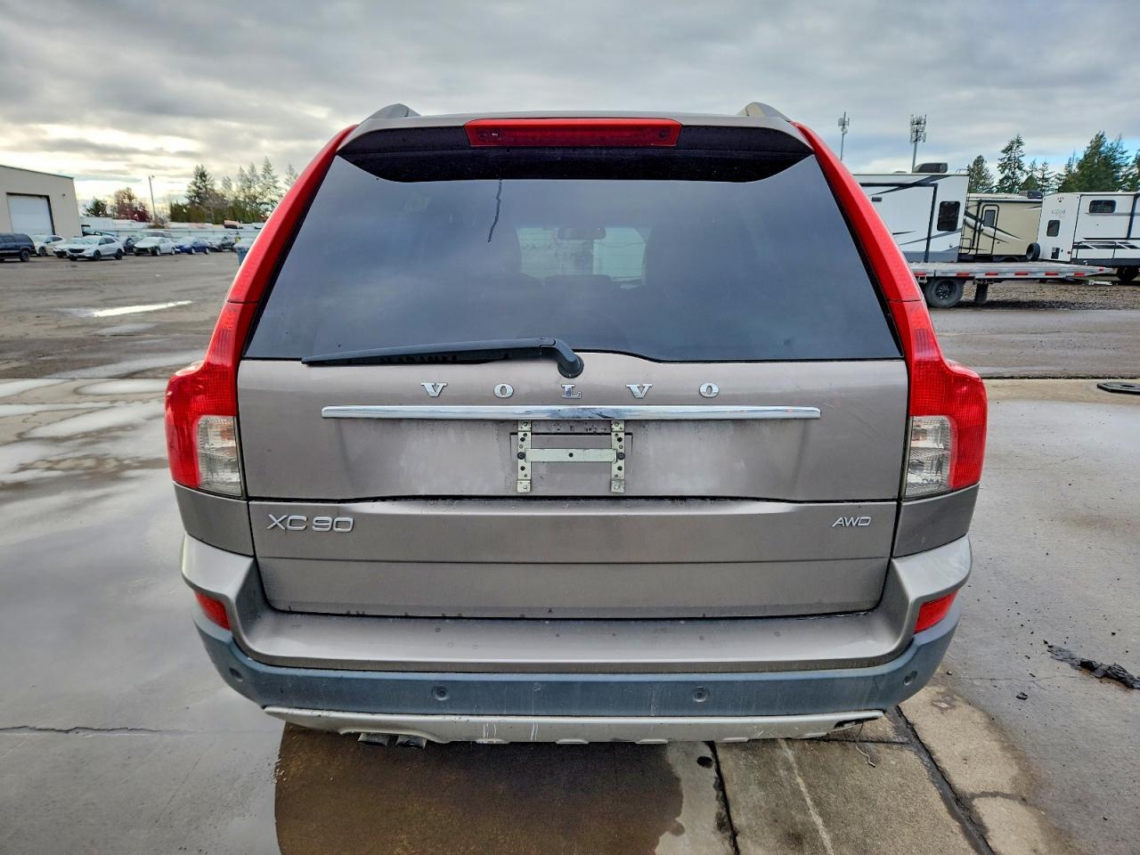 2011 VOLVO XC90