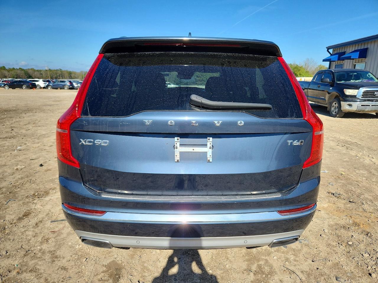 2021 VOLVO XC90