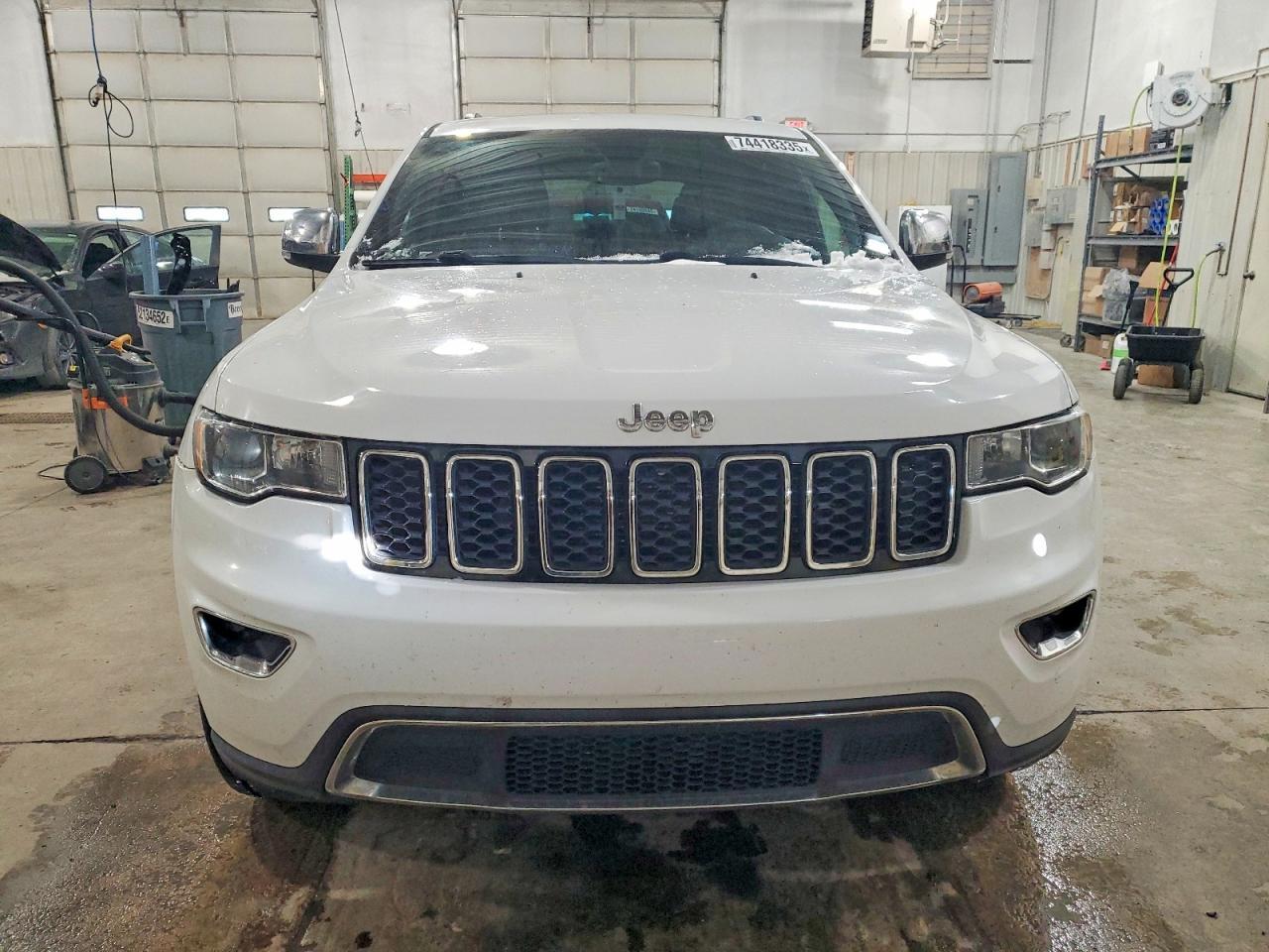 2017 JEEP Grand Cherokee