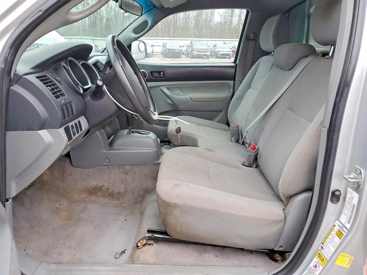 2011 TOYOTA TACOMA