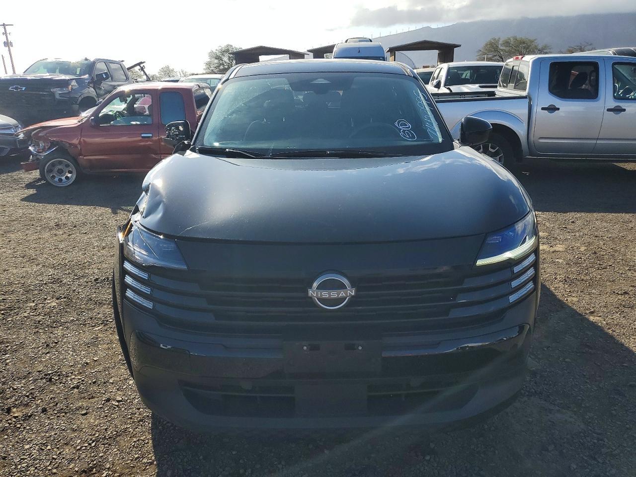 2025 NISSAN KICKS