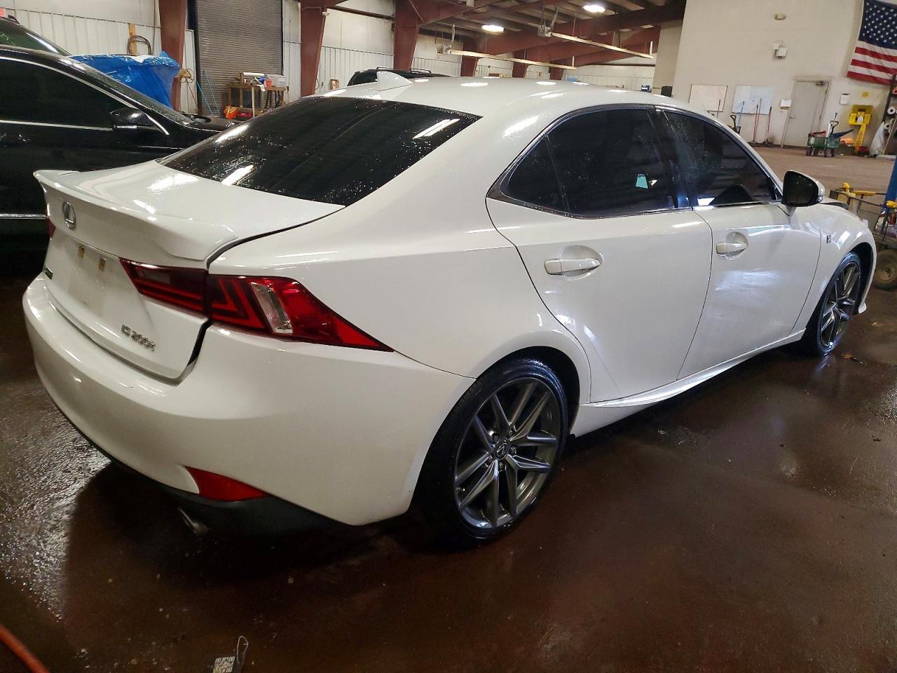 2016 LEXUS IS 200t