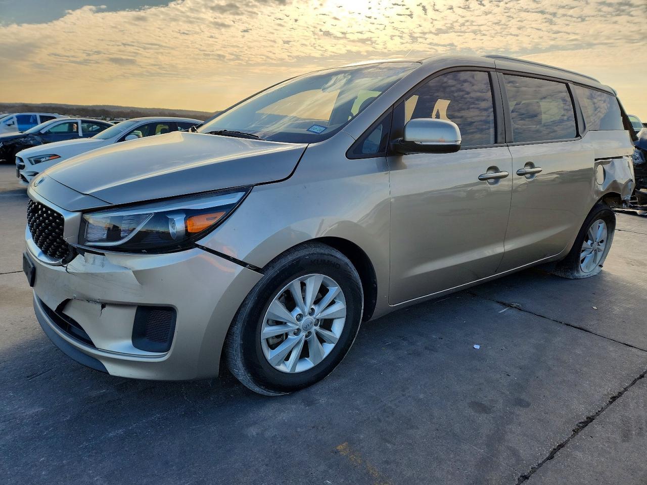 2016 KIA SEDONA