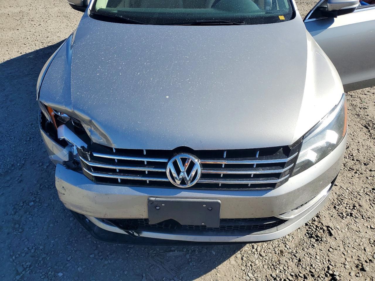 2014 VOLKSWAGEN Passat