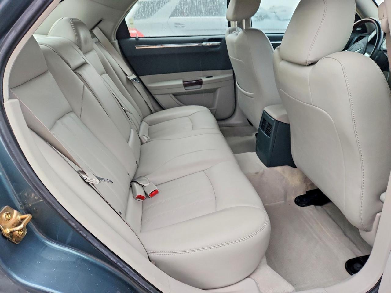2006 CHRYSLER 300
