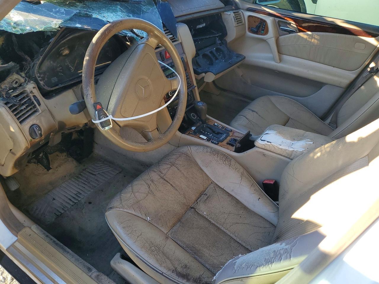 1998 MERCEDES-BENZ E-Class