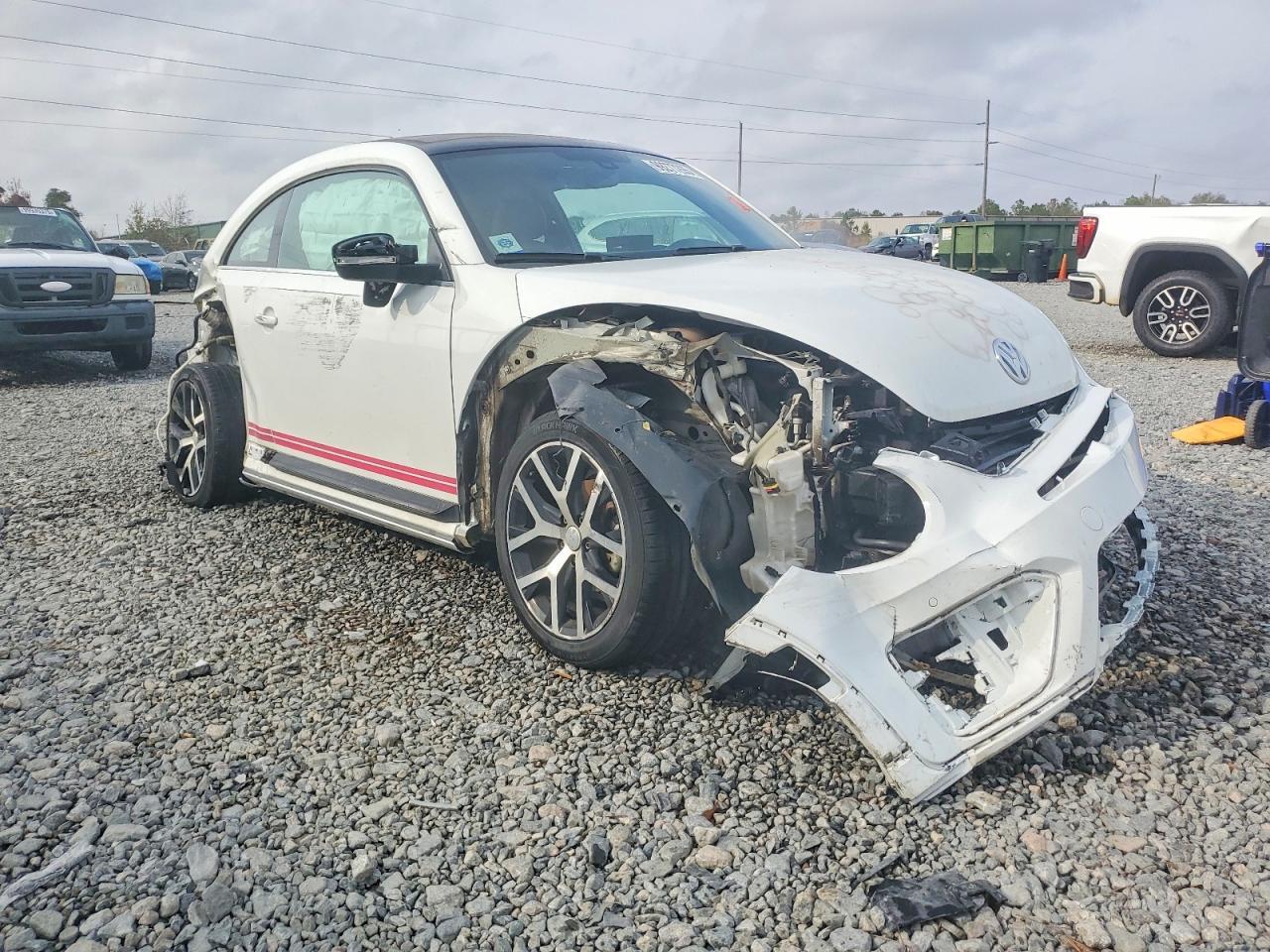 2018 VOLKSWAGEN Beetle