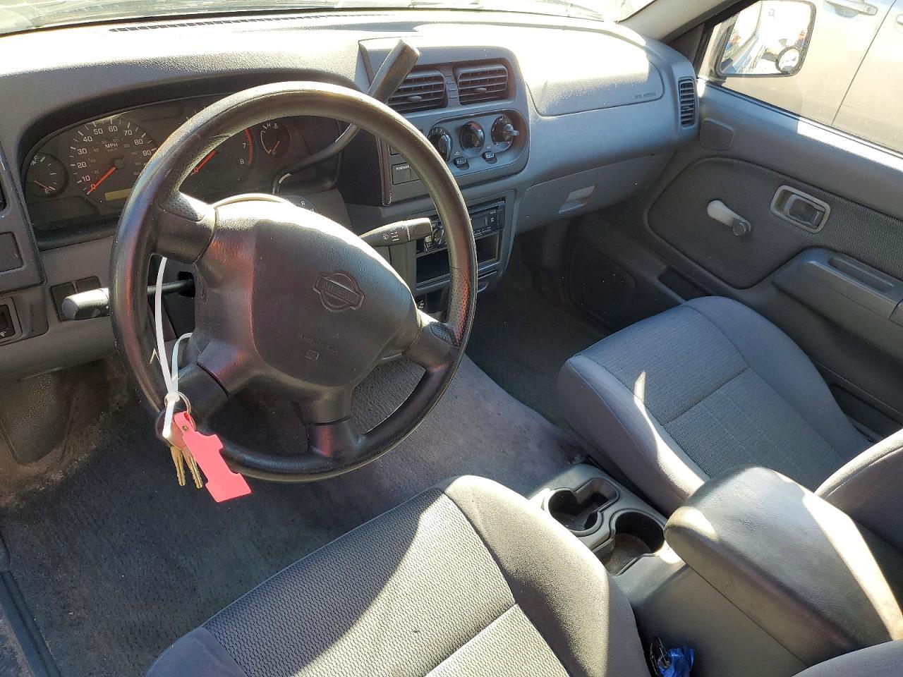 2001 NISSAN Frontier