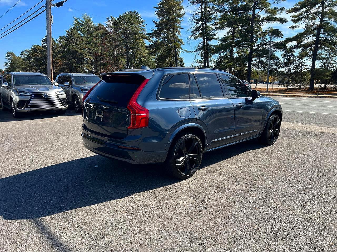 2025 VOLVO XC90