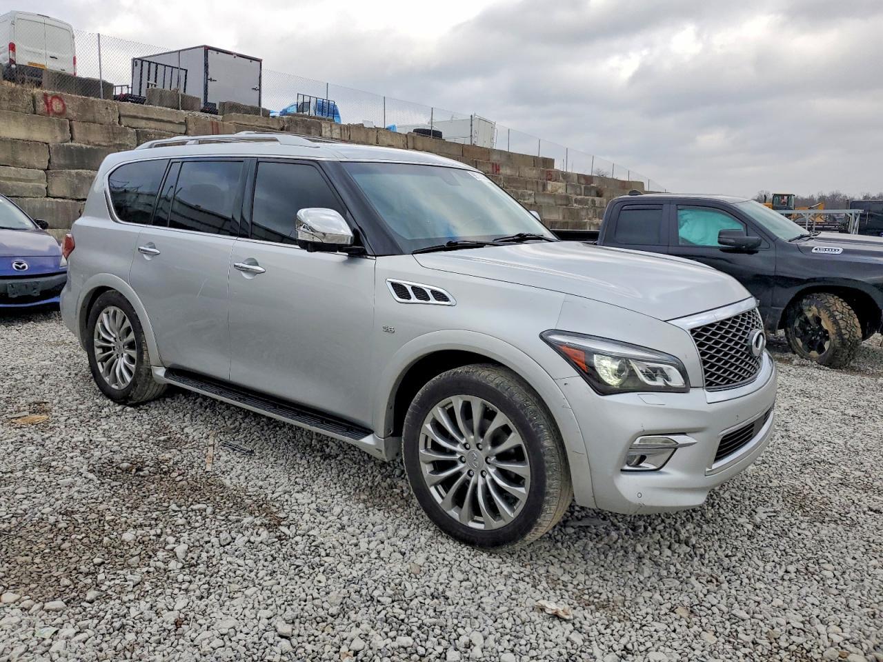 2016 INFINITI QX80