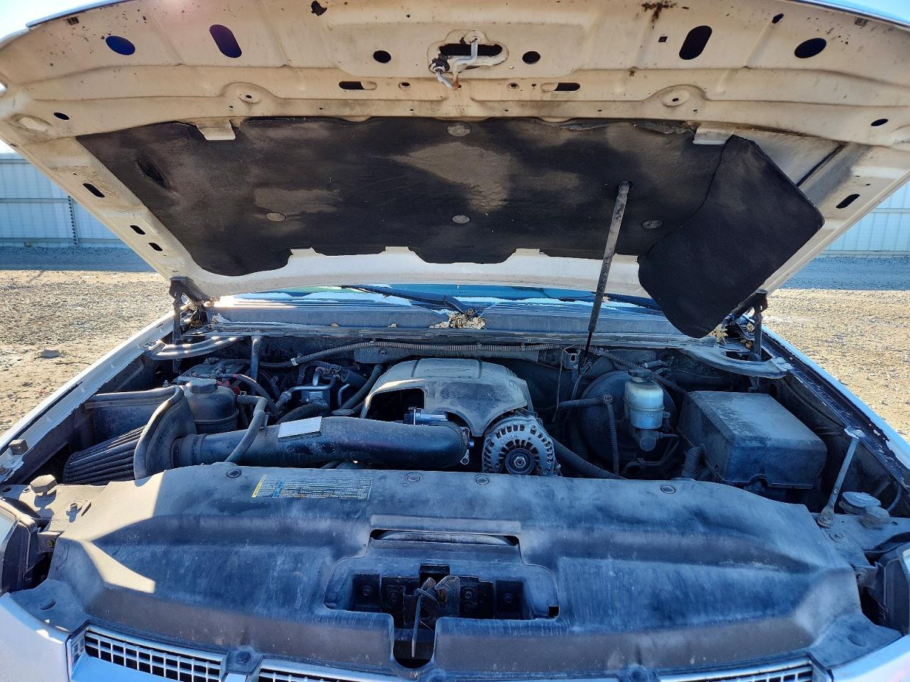 2010 CADILLAC ESCALADE