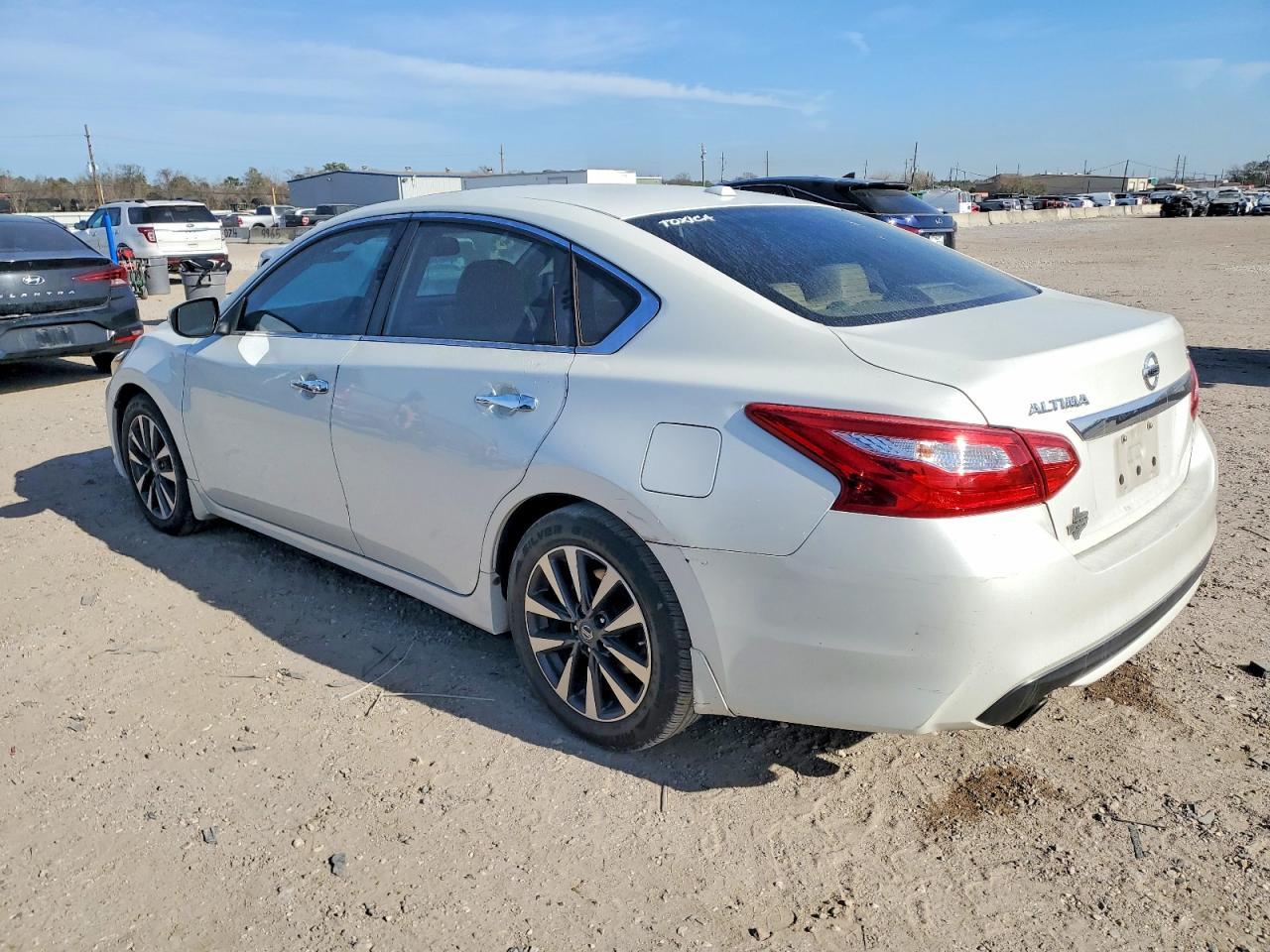 2017 NISSAN ALTIMA
