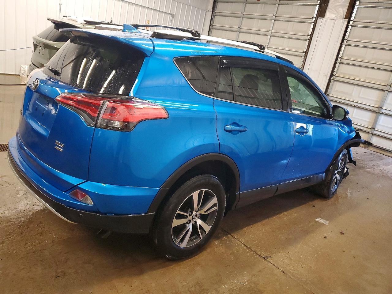 2016 TOYOTA RAV4
