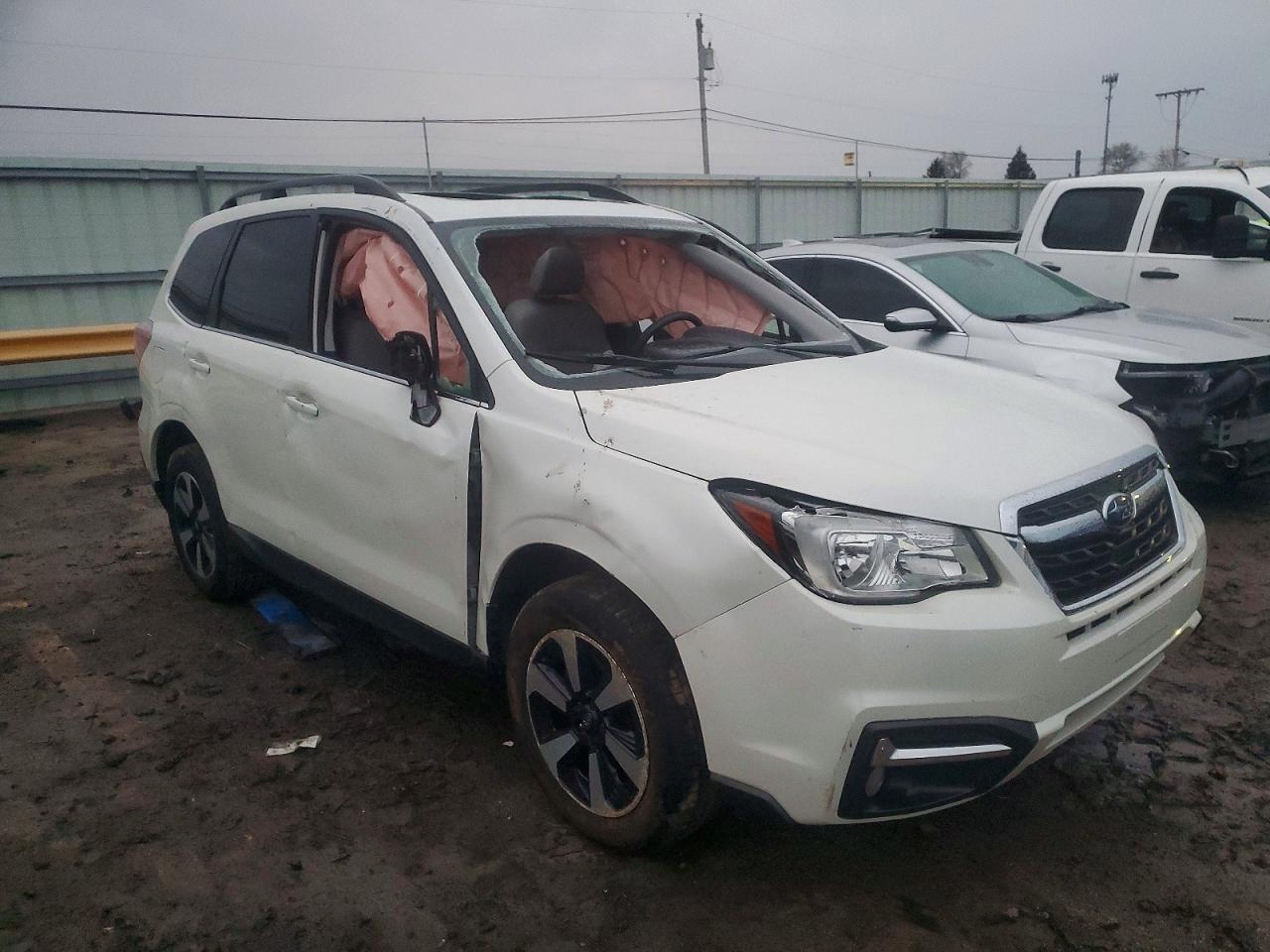 2017 SUBARU FORESTER