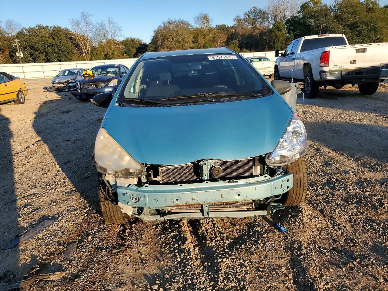 2012 TOYOTA Prius c