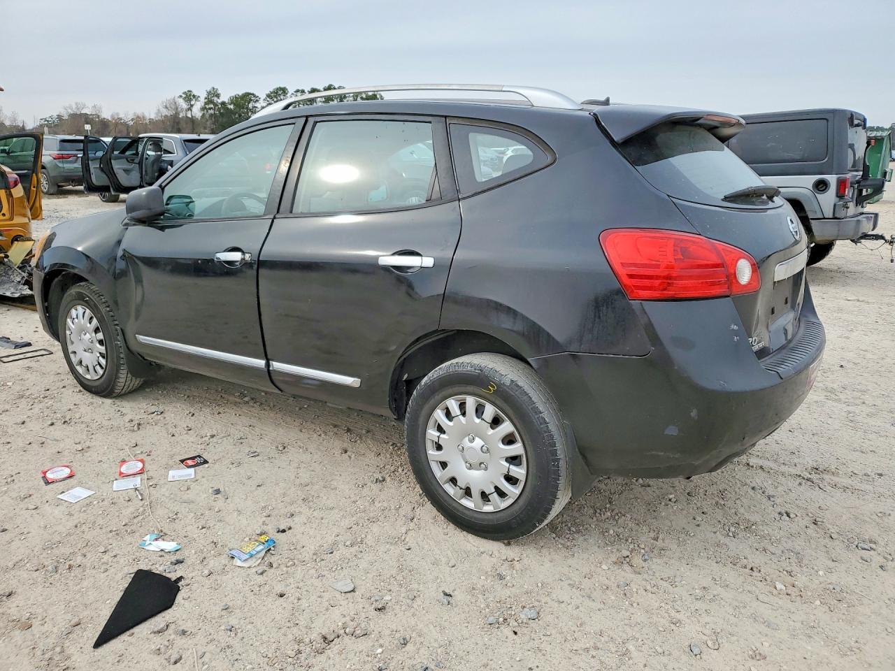 2015 NISSAN ROGUE
