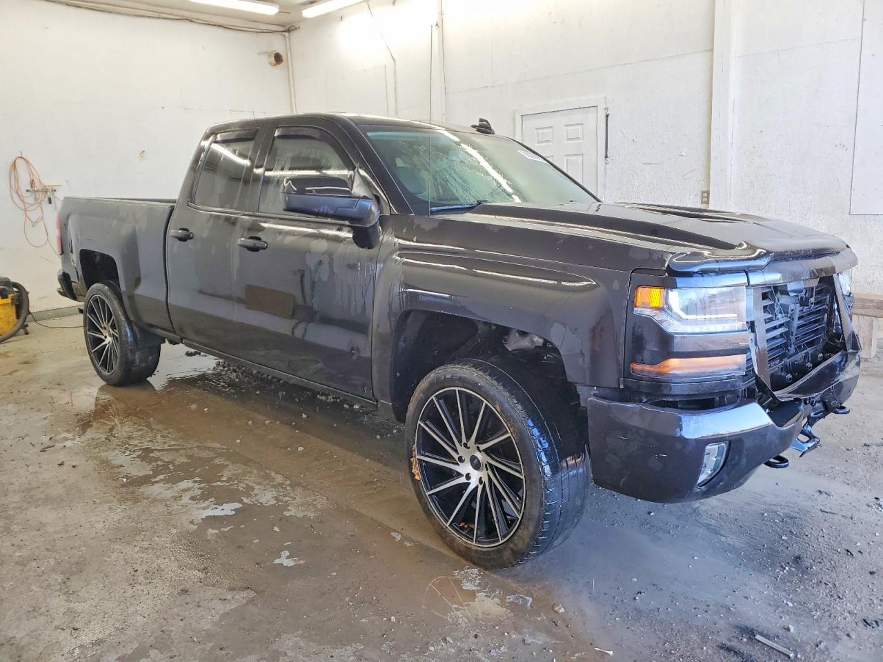 2017 CHEVROLET Silverado