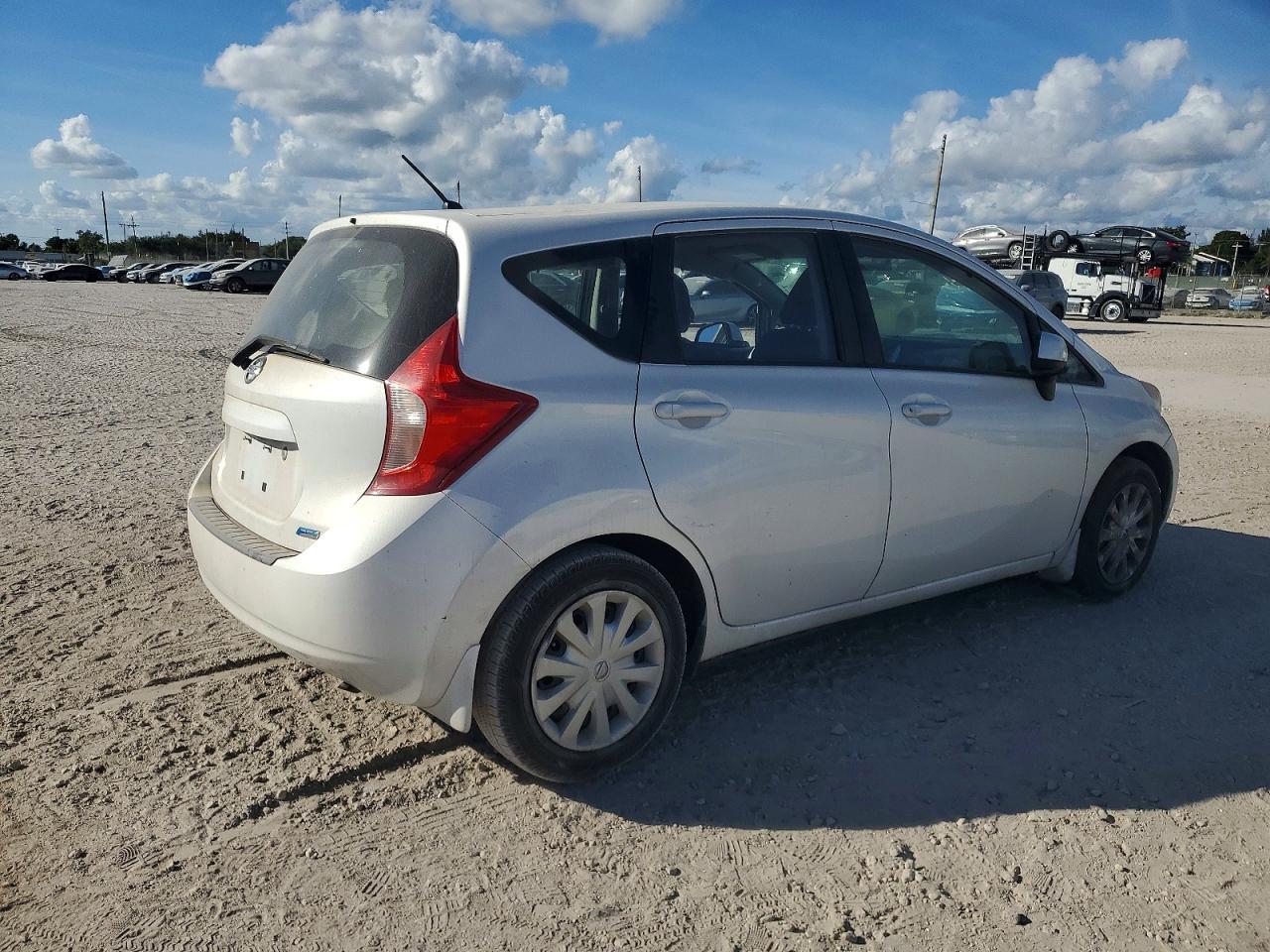 2014 NISSAN Versa Note