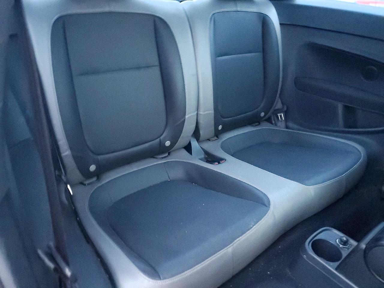 2015 VOLKSWAGEN Beetle