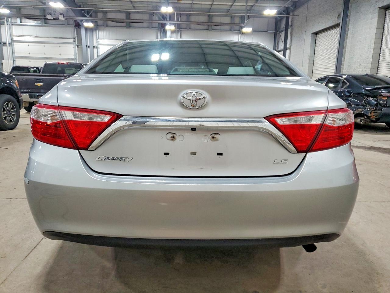 2015 TOYOTA CAMRY