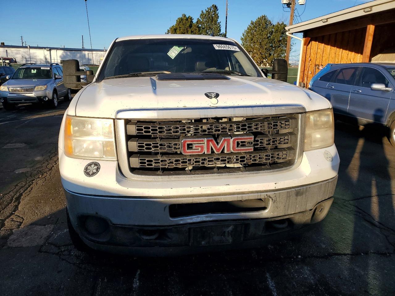 2011 GMC Sierra