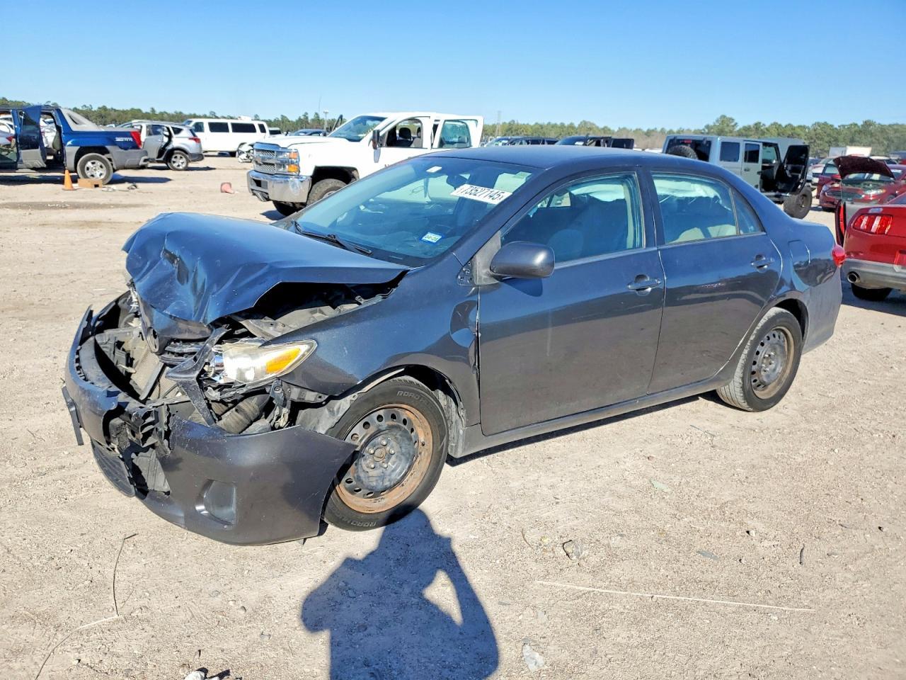 2013 TOYOTA COROLLA