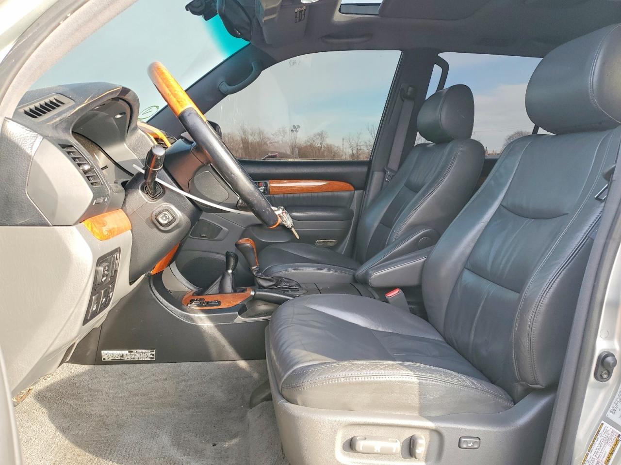 2004 LEXUS Gx 470