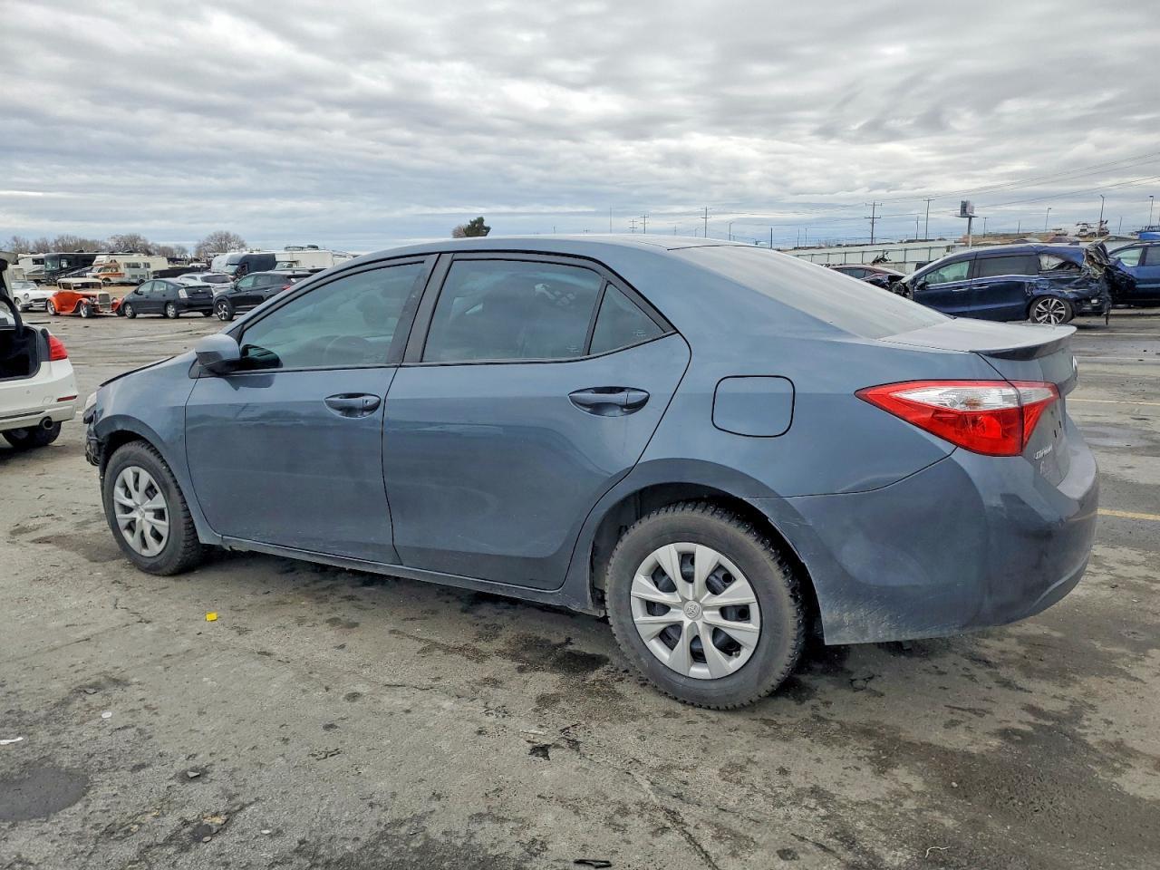 2015 TOYOTA COROLLA