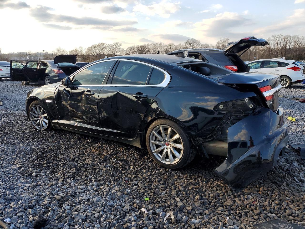 2014 JAGUAR XF